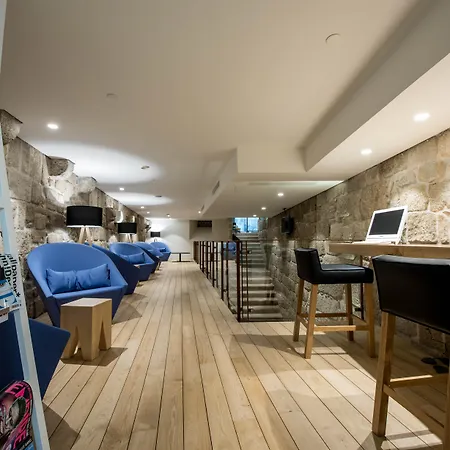Bluesock Hostel Porto