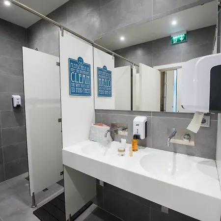 Bluesock Hostel *